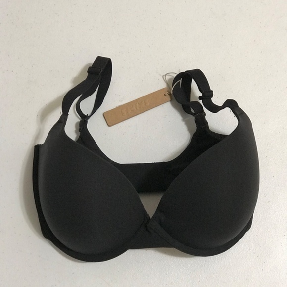 Skims Fits Everybody Push-Up Demi Bra - Picture 5 of 8